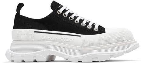 Tread Slick Lace Up in Black/White .